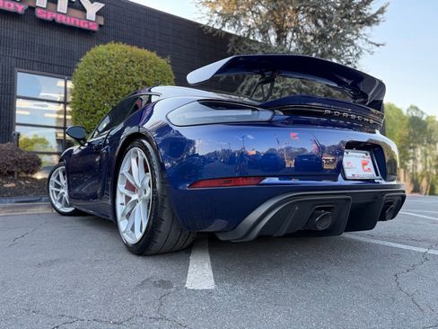 Used 2023 Porsche 718 Cayman GT4 RWD image 21