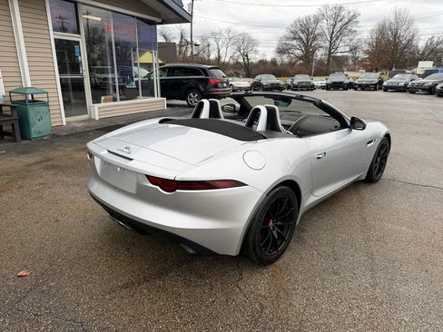 Used 2018 Jaguar F-TYPE Convertible image 19