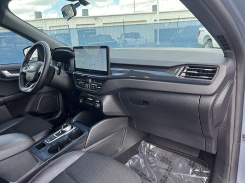 Used 2025 Ford Escape ST-Line w/ Tech Pack #1 image 15