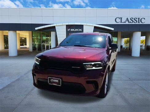 Used 2024 Dodge Durango GT image 3