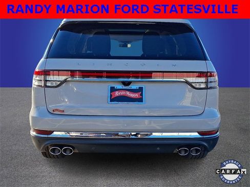 Used 2023 Lincoln Aviator AWD w/ Premium Package image 5