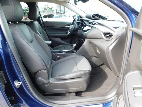 Used 2023 Buick Encore GX Preferred w/ Cold Weather Comfort Package AWD/4WD image 17