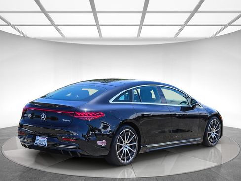 Certified 2023 Mercedes-Benz EQS 580 4MATIC Sedan image 3