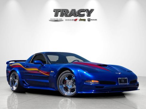 Used 2002 Chevrolet Corvette Z06 w/ Memory Pkg RWD image 2