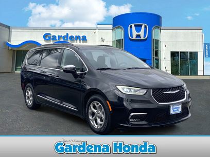 Used 2022 Chrysler Pacifica Limited