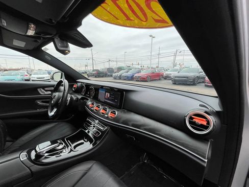Used 2017 Mercedes-Benz E 300 4MATIC image 24
