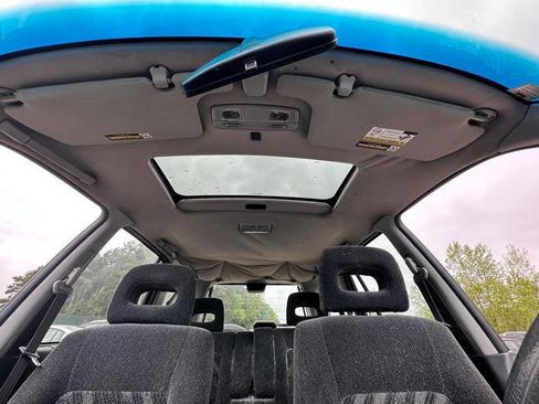 Used 2001 Honda CR-V LX image 31