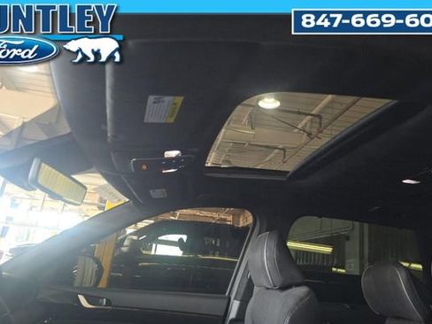 Used 2024 Hyundai Palisade Calligraphy image 11