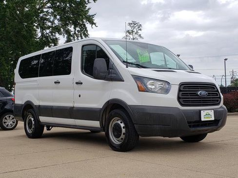 Used 2018 Ford Transit 150 XL RWD image 8