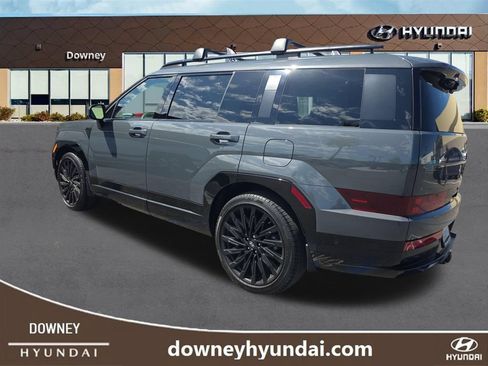 Used 2025 Hyundai Santa Fe Calligraphy AWD/4WD image 3