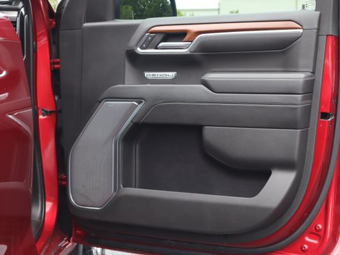 Used 2023 GMC Sierra 1500 Denali w/ Technology Package AWD/4WD image 27