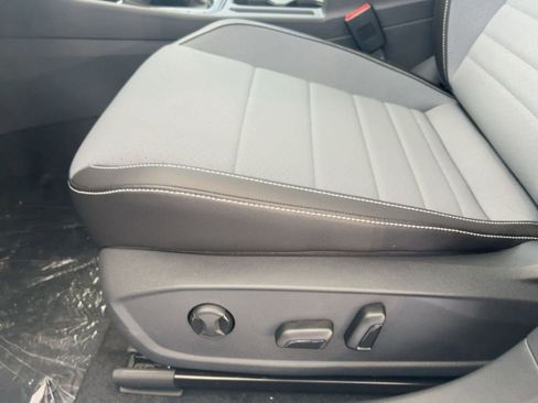 New 2026 Volkswagen Jetta SE image 14