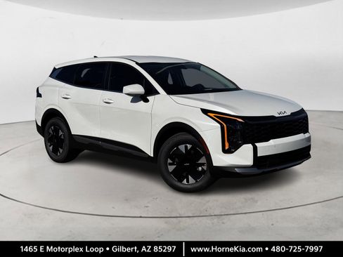 New 2026 Kia Sportage LX image 1