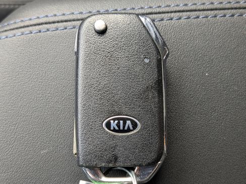 Used 2021 Kia Seltos S image 35