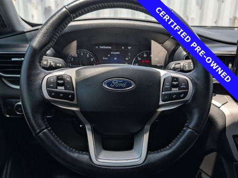 Certified 2021 Ford Explorer XLT w/ Equipment Group 202A RWD image 27