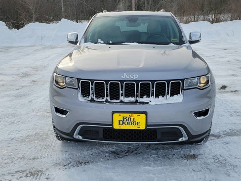 Used 2021 Jeep Grand Cherokee Limited image 2