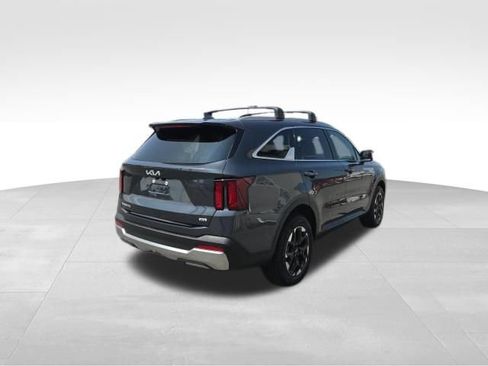 Used 2024 Kia Sorento S w/ Panoramic Sunroof Package AWD/4WD image 8