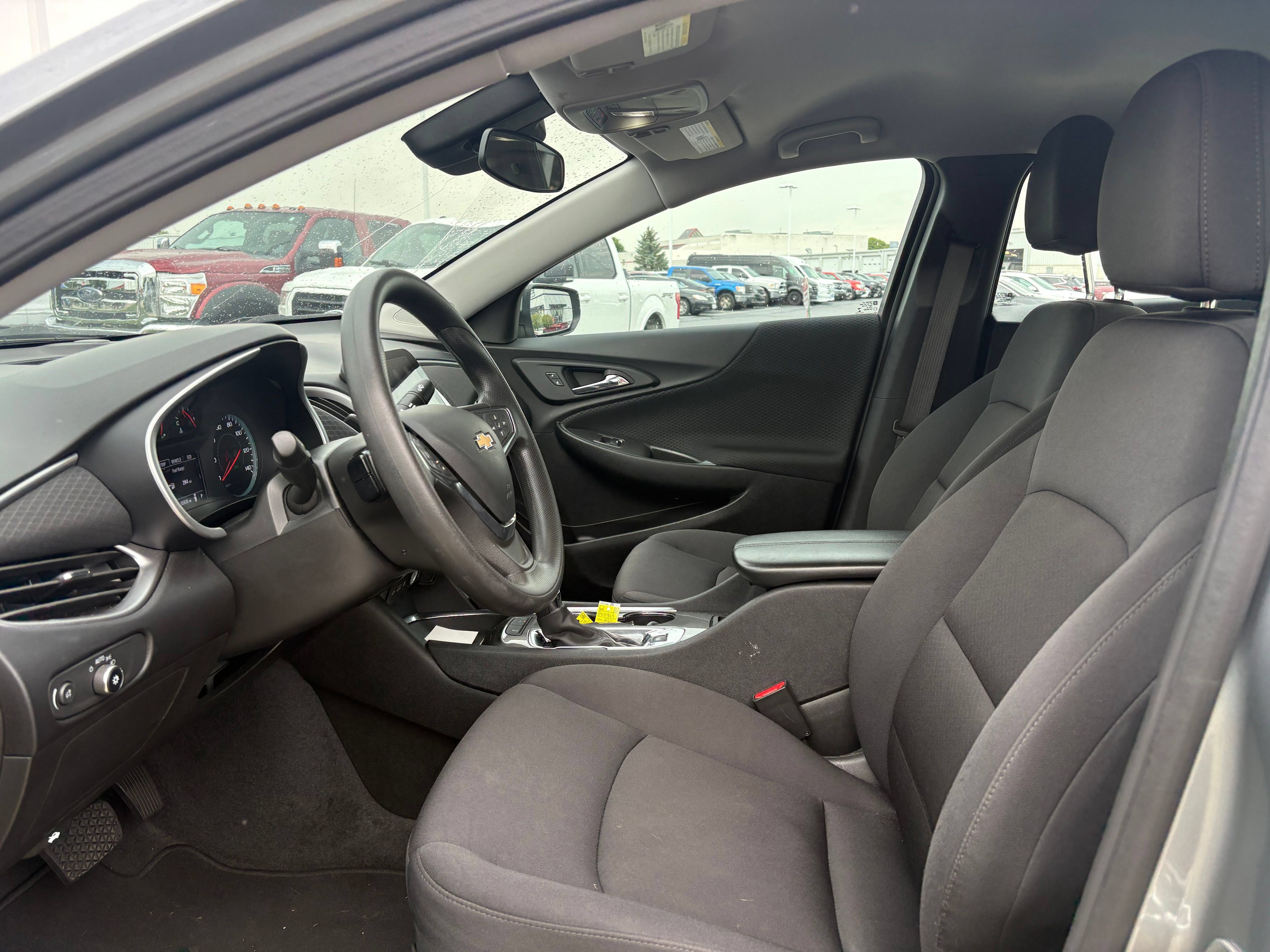 Used 2025 Chevrolet Malibu LT FWD image 14