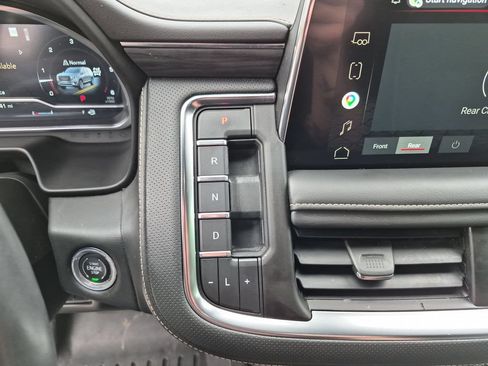 Used 2022 GMC Yukon SLT w/ SLT Premium Package AWD/4WD image 30