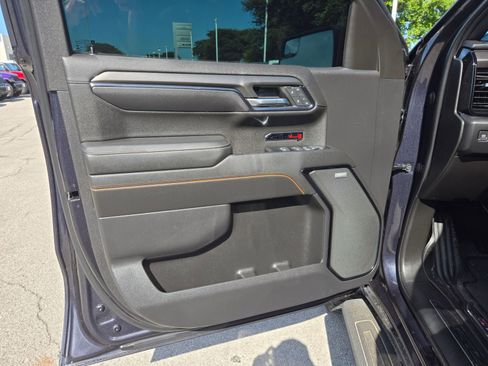 Used 2022 GMC Sierra 1500 AT4 w/ AT4 Preferred Package AWD/4WD image 12