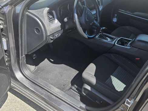 Used 2023 Dodge Charger SXT RWD image 4
