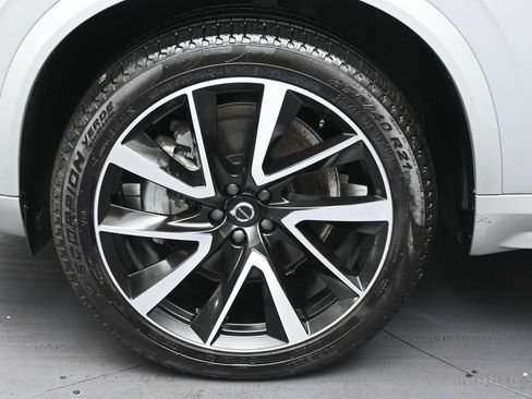 Used 2025 Volvo XC90 B5 Plus w/ Protection Package AWD/4WD image 38