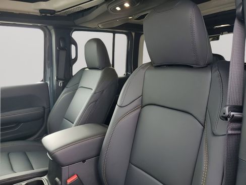 New 2026 Jeep Wrangler Sahara image 29