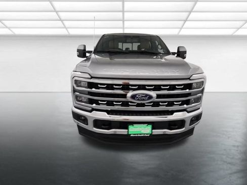 Used 2023 Ford F350 Lariat w/ Lariat Ultimate Package AWD/4WD image 2