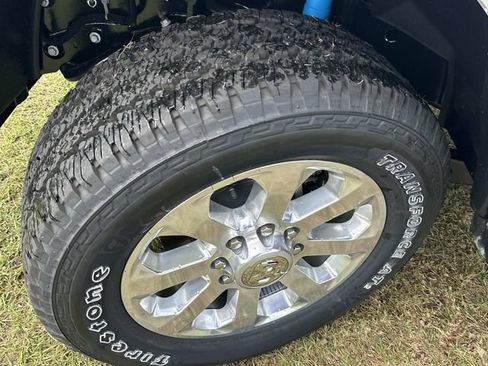 New 2026 RAM 2500 Laramie AWD/4WD image 18