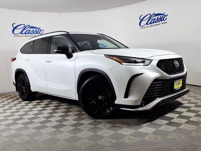 Used 2023 Toyota Highlander XSE