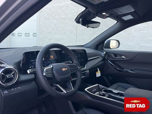 New 2026 Chevrolet Equinox LT w/ Convenience Package II image 10