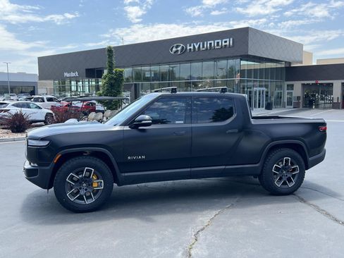 Used 2022 Rivian R1T Adventure AWD/4WD image 1