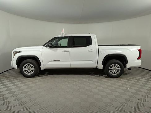 Used 2025 Toyota Tundra SR5 w/ SR5 Premium Package AWD/4WD image 6