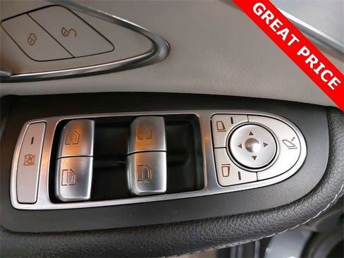 Used 2016 Mercedes-Benz C 300 4MATIC Sedan image 28