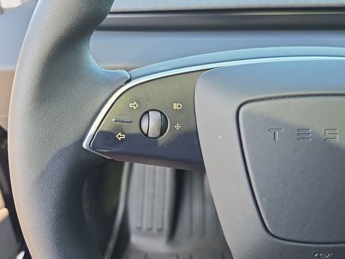 Used 2025 Tesla Model 3 RWD image 18