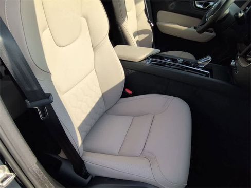 New 2026 Volvo XC60 B5 Plus w/ Protection Package Premier image 21