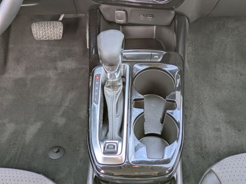 Used 2024 Chevrolet Trax LT w/ Driver Confidence Package image 17