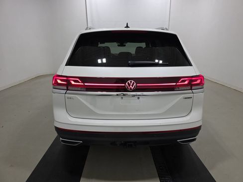 Used 2024 Volkswagen Atlas SEL AWD/4WD image 6