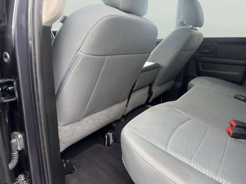 Used 2019 RAM 1500 Express AWD/4WD image 9