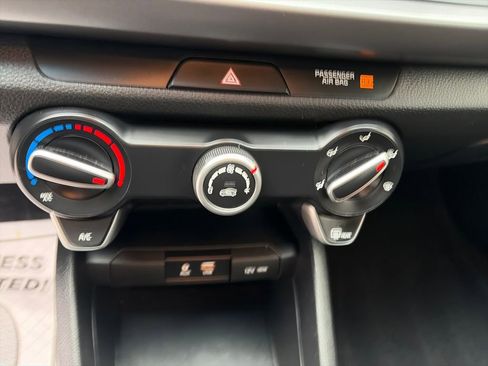 Used 2018 Kia Rio S image 22