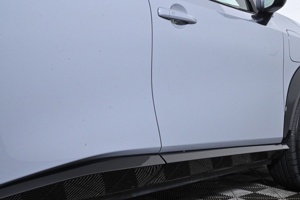 Certified 2023 Nissan Ariya FWD image 12