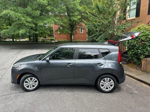 Used 2022 Kia Soul LX FWD image 14