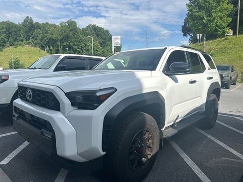 Used 2025 Toyota 4Runner TRD Off-Road Premium AWD/4WD image 5