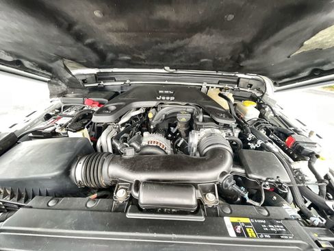 Used 2018 Jeep Wrangler Unlimited Rubicon AWD/4WD image 29