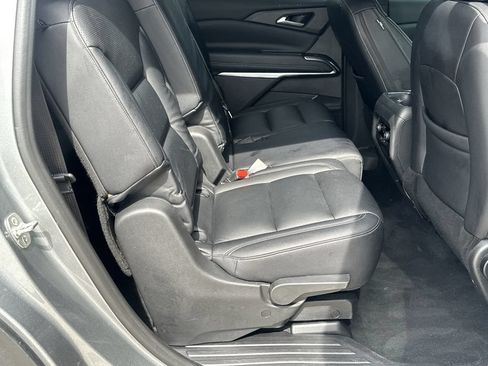Used 2026 Chevrolet Traverse LT FWD image 15