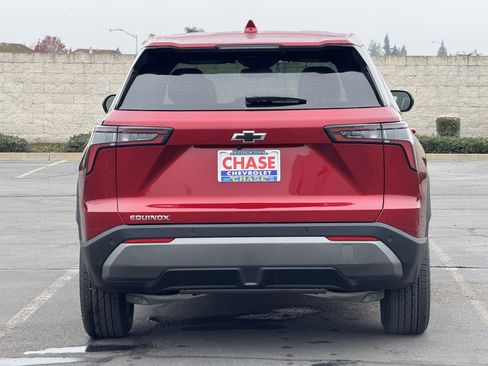 New 2026 Chevrolet Equinox LT w/ LPO, Floor Liner Package image 6