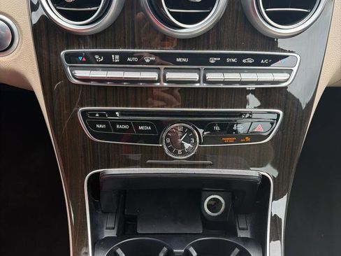 Used 2018 Mercedes-Benz C 300 4MATIC Sedan image 30