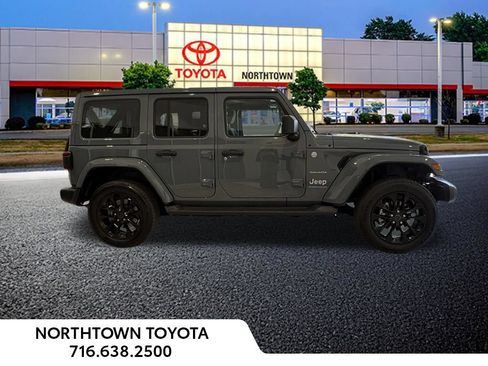 Used 2024 Jeep Wrangler Unlimited Sahara AWD/4WD image 3
