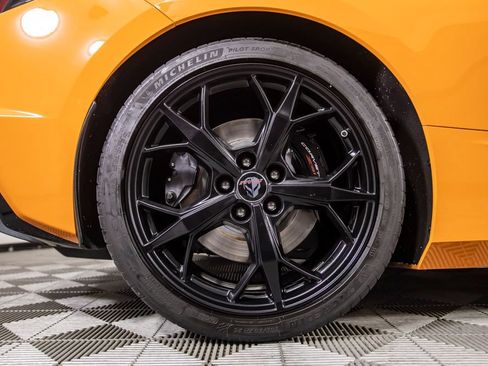 Used 2022 Chevrolet Corvette Stingray Premium Conv w/ Z51 Performance Package RWD image 43
