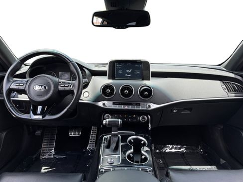 Used 2021 Kia Stinger GT-Line RWD image 10